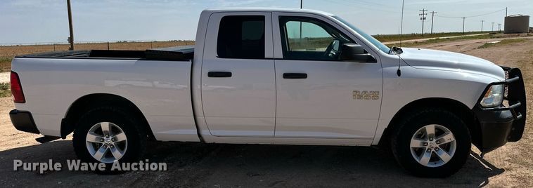 image for item KM9810 2015 Dodge Ram 1500  Quad Cab pickup truck