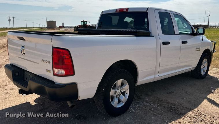 image for item KM9810 2015 Dodge Ram 1500  Quad Cab pickup truck