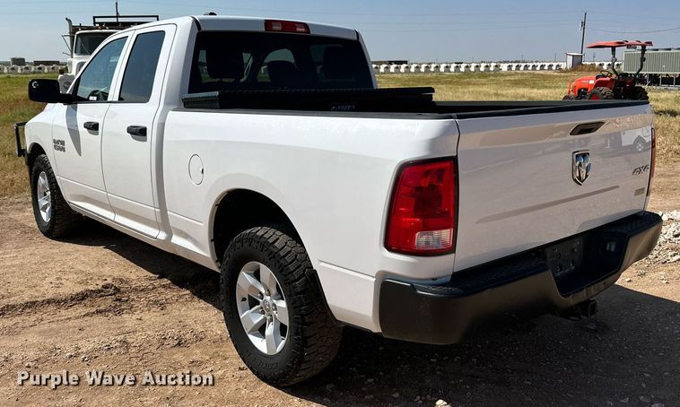 image for item KM9810 2015 Dodge Ram 1500  Quad Cab pickup truck