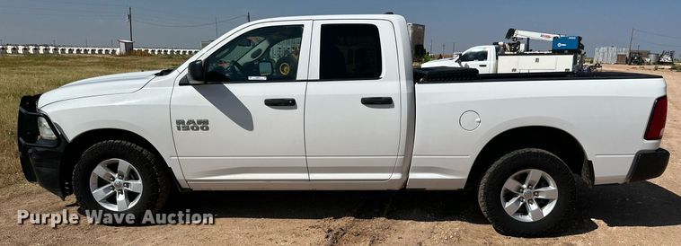 image for item KM9810 2015 Dodge Ram 1500  Quad Cab pickup truck