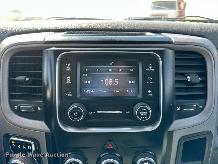 image for item KM9810 2015 Dodge Ram 1500  Quad Cab pickup truck