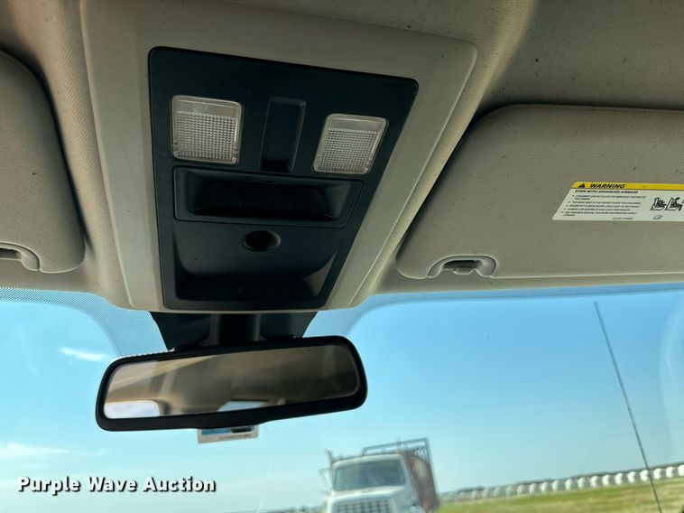 image for item KM9810 2015 Dodge Ram 1500  Quad Cab pickup truck