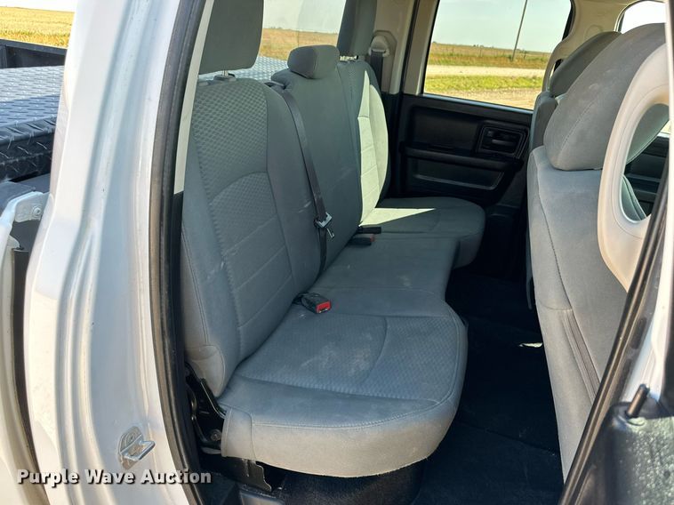 image for item KM9810 2015 Dodge Ram 1500  Quad Cab pickup truck