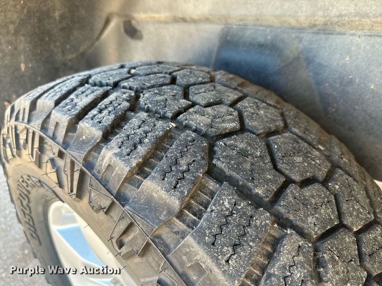 image for item KM9810 2015 Dodge Ram 1500  Quad Cab pickup truck