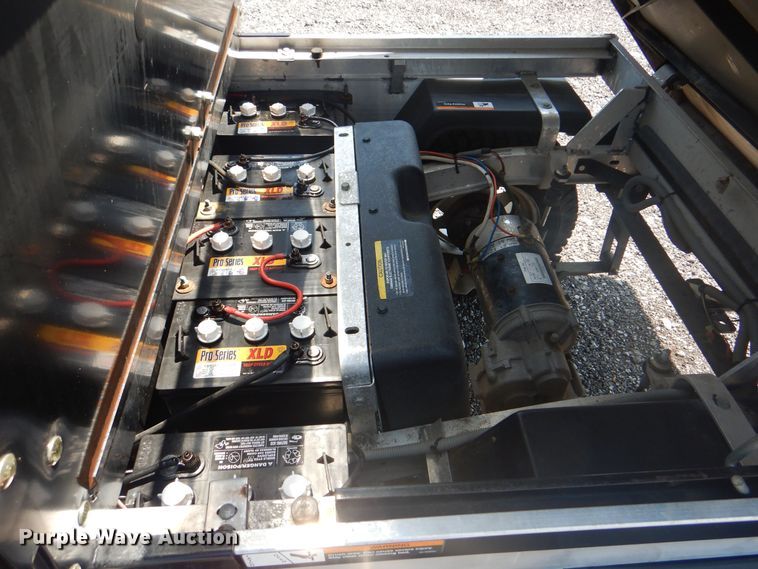 image for item KW9067 Club Car Carryall 252  golf cart