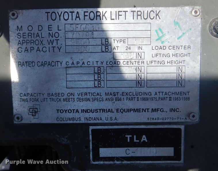 image for item KW9070 Toyota 5FGC30  forklift