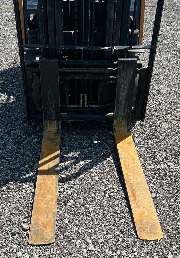 image for item KW9071 TCM FCG18-3L  forklift