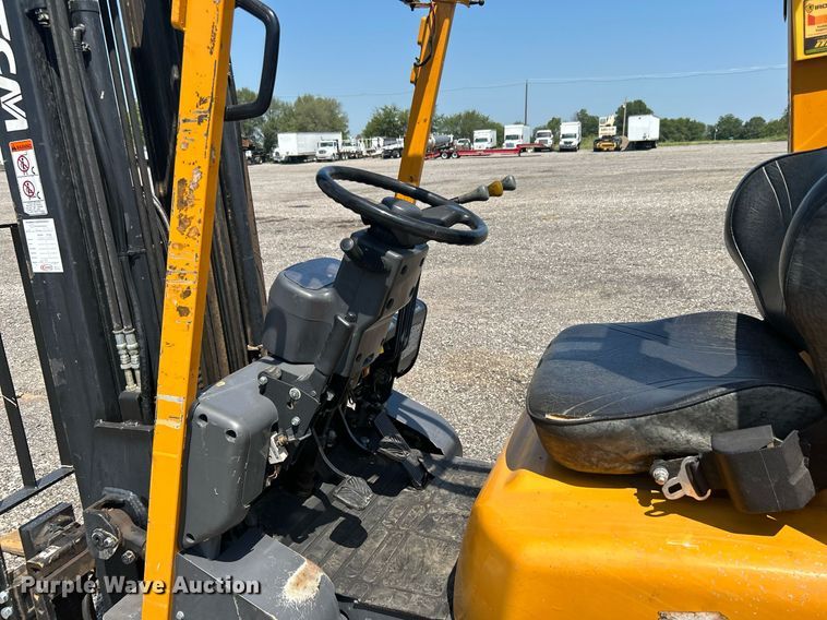 image for item KW9071 TCM FCG18-3L  forklift