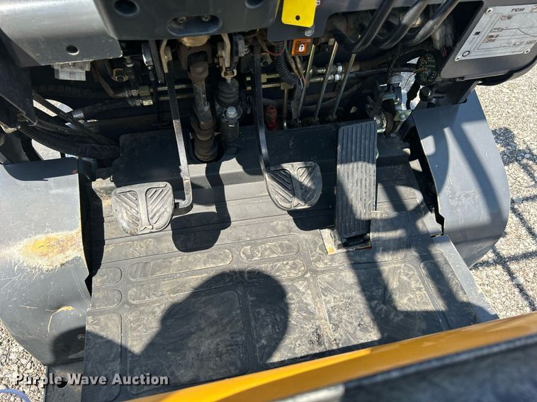 image for item KW9071 TCM FCG18-3L  forklift