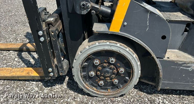 image for item KW9071 TCM FCG18-3L  forklift