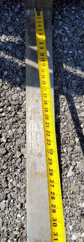 image for item KW9073 Hyster 30  forklift