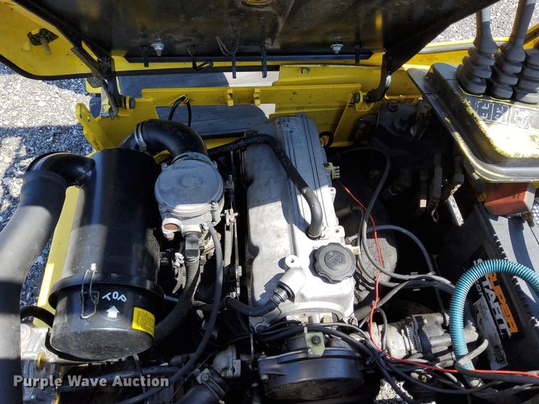 image for item KW9073 Hyster 30  forklift