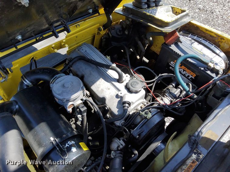 image for item KW9073 Hyster 30  forklift