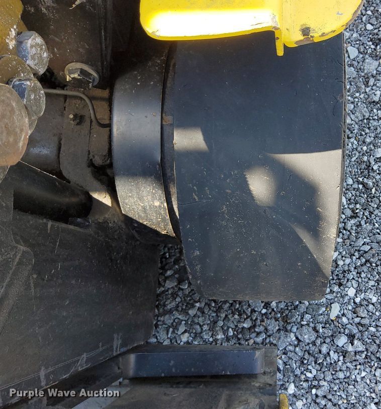 image for item KW9073 Hyster 30  forklift