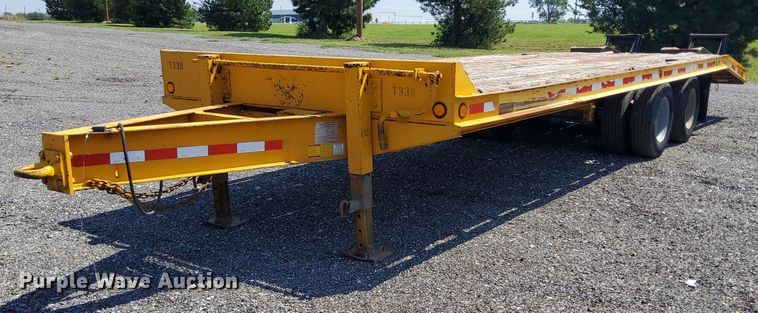 image for item KW9074 1998 Redi Haul R25210PFE  equipment trailer