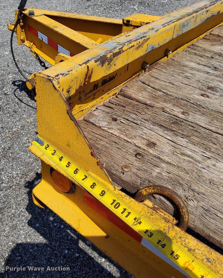 image for item KW9074 1998 Redi Haul R25210PFE  equipment trailer