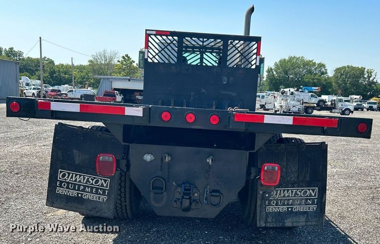 image for item KW9084 2005 International 9200i  flatbed truck