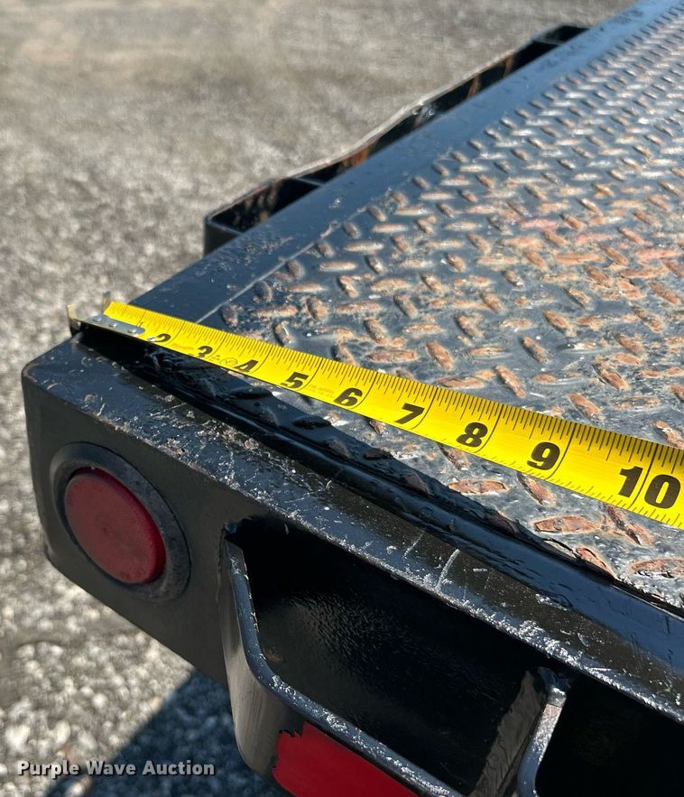 image for item KW9084 2005 International 9200i  flatbed truck