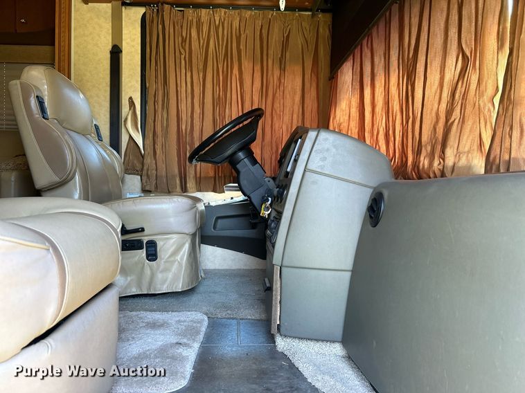 image for item KW9085 2008 Winnebago Journey  RV