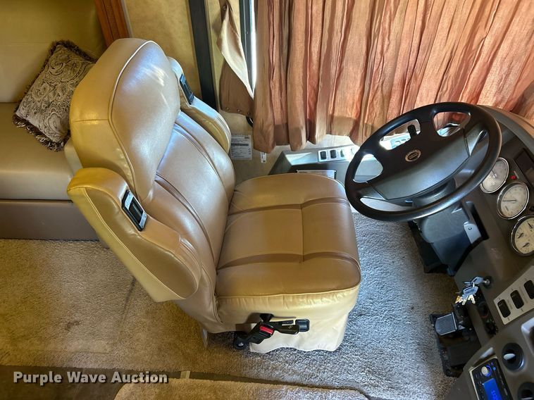 image for item KW9085 2008 Winnebago Journey  RV