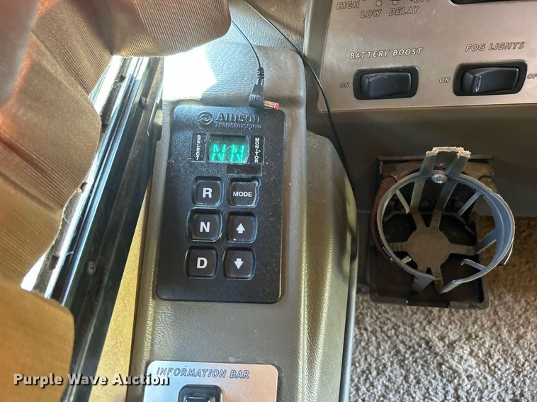 image for item KW9085 2008 Winnebago Journey  RV