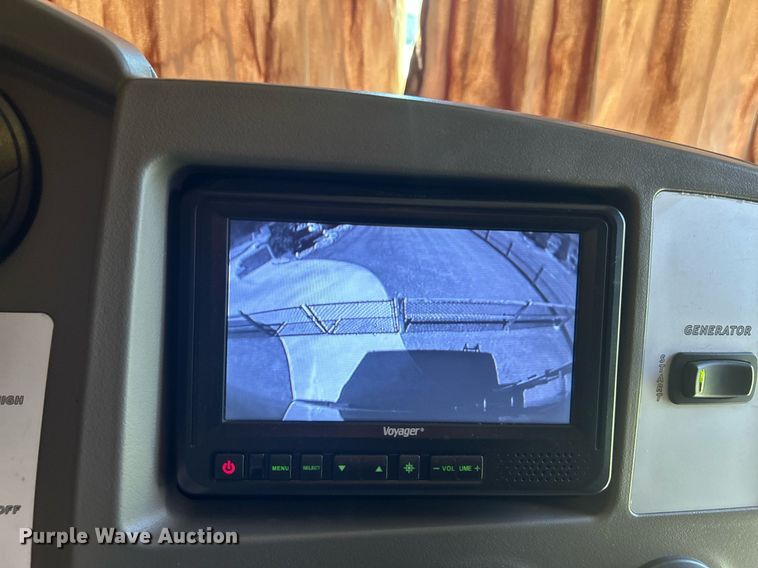 image for item KW9085 2008 Winnebago Journey  RV