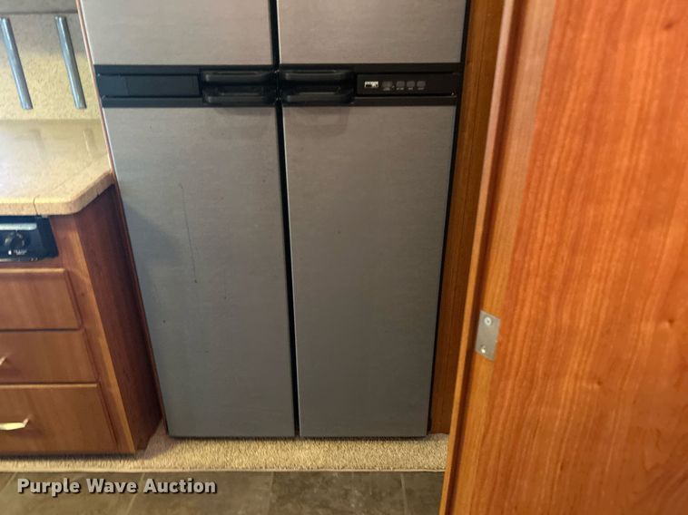 image for item KW9085 2008 Winnebago Journey  RV