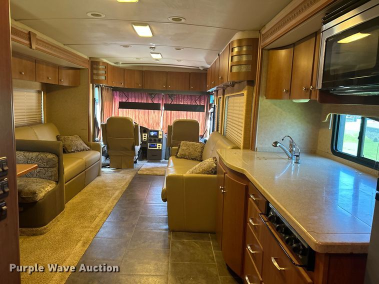 image for item KW9085 2008 Winnebago Journey  RV