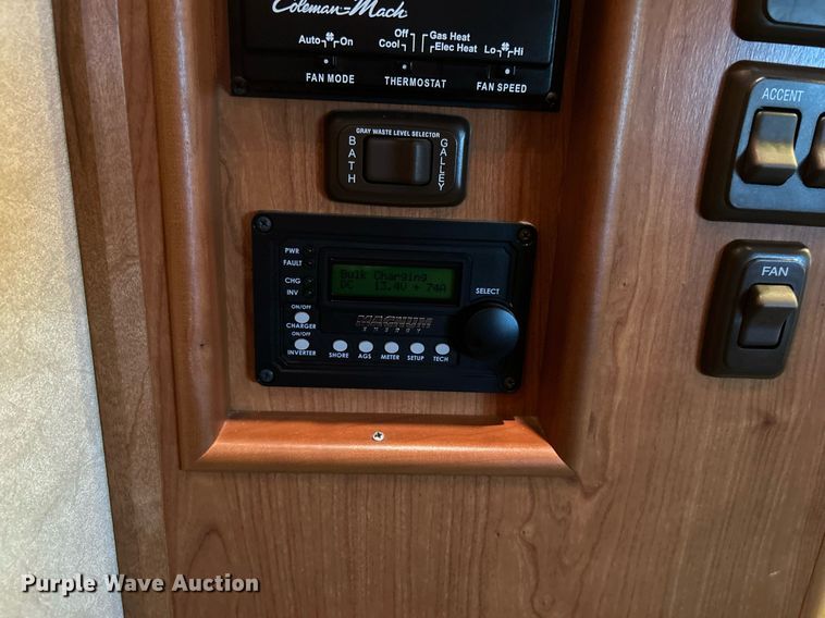 image for item KW9085 2008 Winnebago Journey  RV