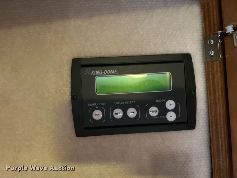 image for item KW9085 2008 Winnebago Journey  RV