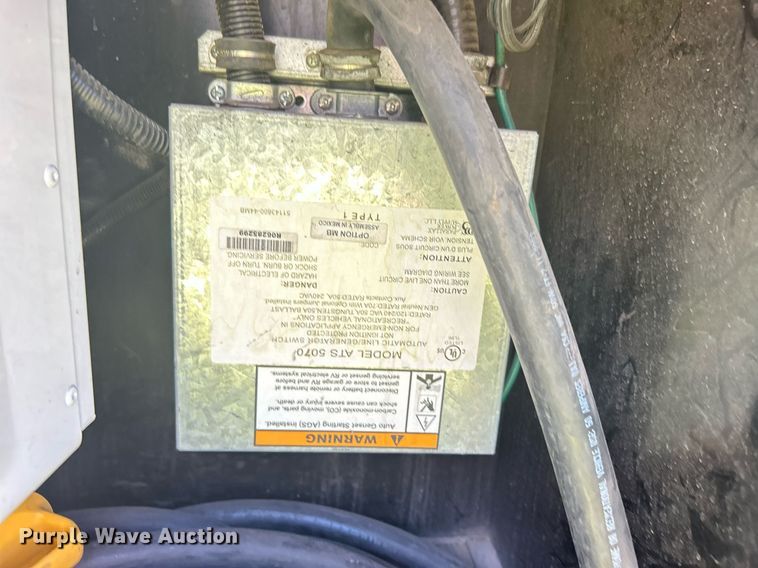 image for item KW9085 2008 Winnebago Journey  RV