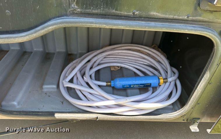 image for item KW9085 2008 Winnebago Journey  RV