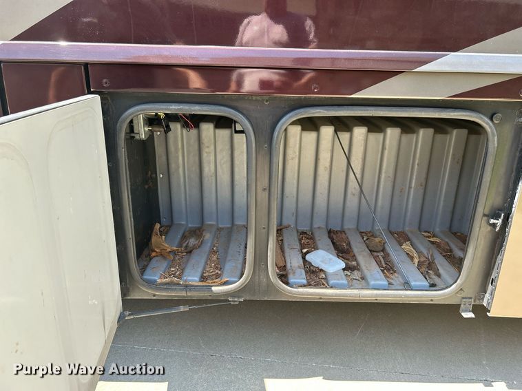 image for item KW9085 2008 Winnebago Journey  RV