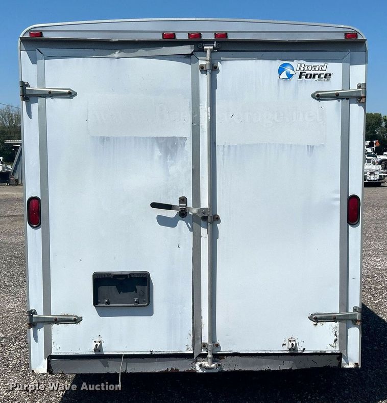 image for item KW9086 2005 Wells Cargo RF7142  enclosed cargo trailer