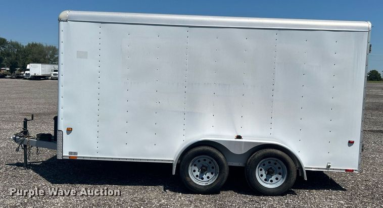 image for item KW9086 2005 Wells Cargo RF7142  enclosed cargo trailer