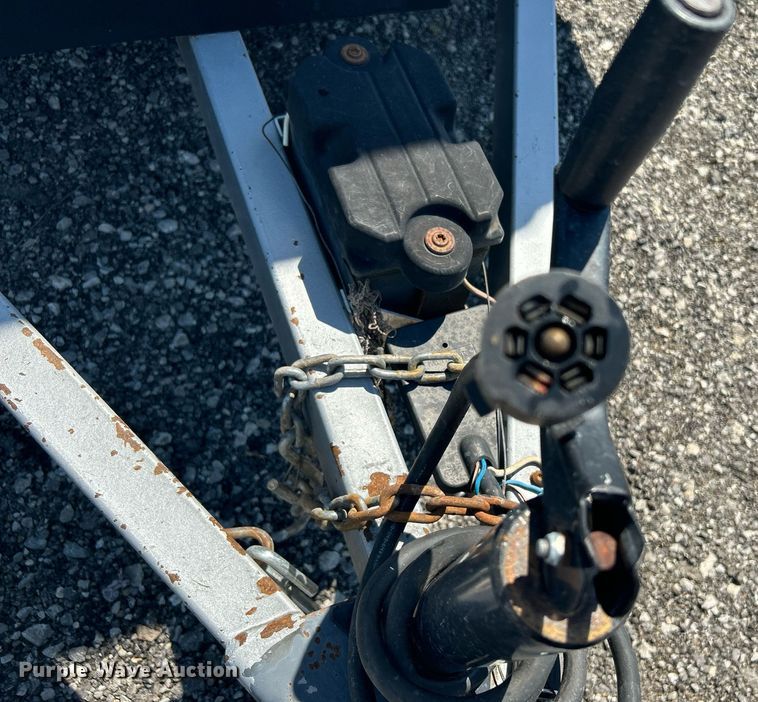 image for item KW9086 2005 Wells Cargo RF7142  enclosed cargo trailer