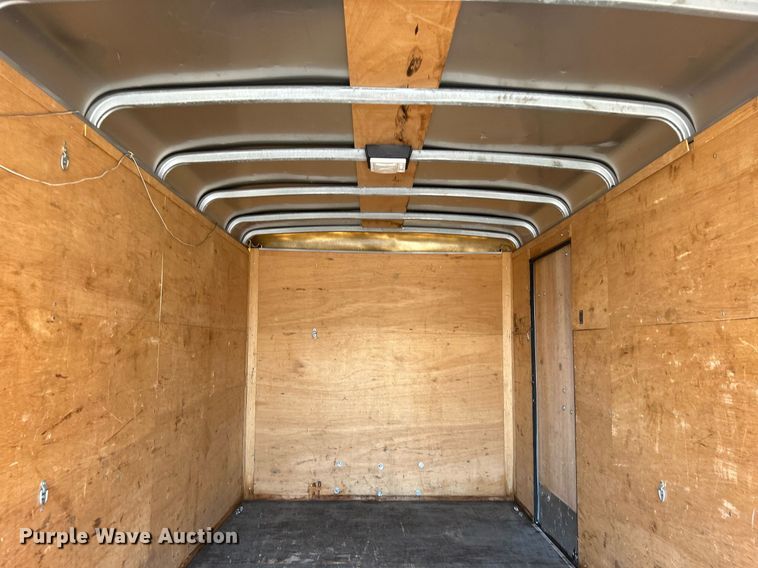 image for item KW9086 2005 Wells Cargo RF7142  enclosed cargo trailer