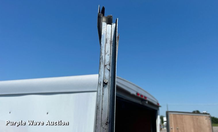 image for item KW9086 2005 Wells Cargo RF7142  enclosed cargo trailer