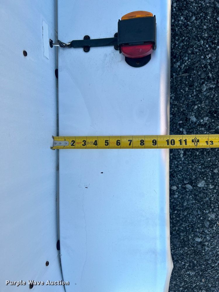 image for item KW9086 2005 Wells Cargo RF7142  enclosed cargo trailer