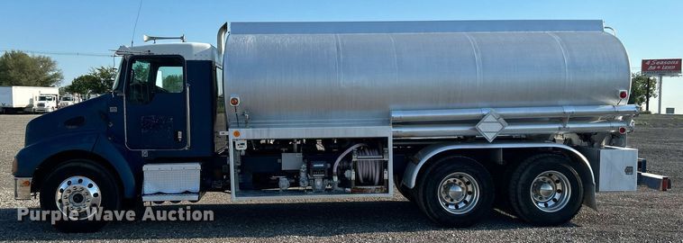 image for item KW9094 2006 Kenworth  fuel truck