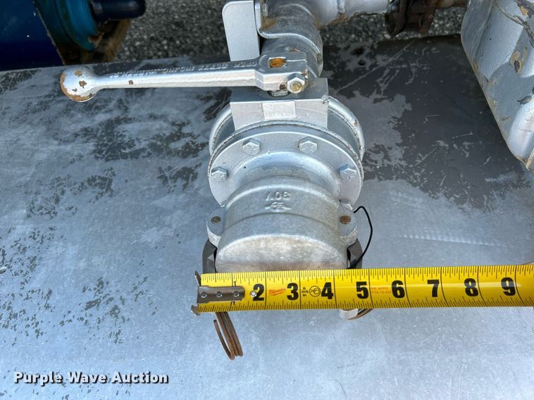 image for item KW9094 2006 Kenworth  fuel truck