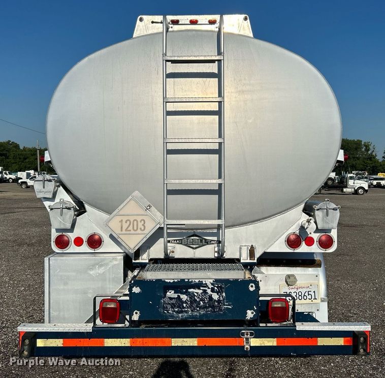 image for item KW9094 2006 Kenworth  fuel truck