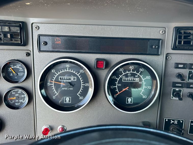 image for item KW9094 2006 Kenworth  fuel truck