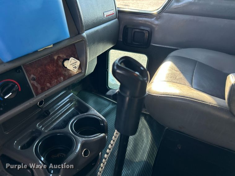 image for item KW9094 2006 Kenworth  fuel truck