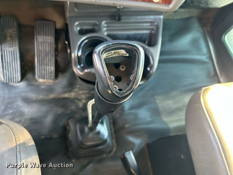 image for item KW9094 2006 Kenworth  fuel truck