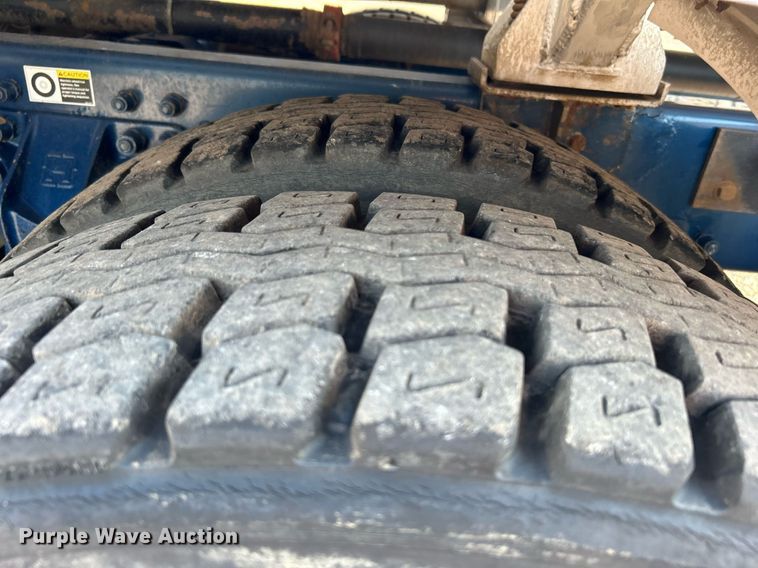 image for item KW9094 2006 Kenworth  fuel truck