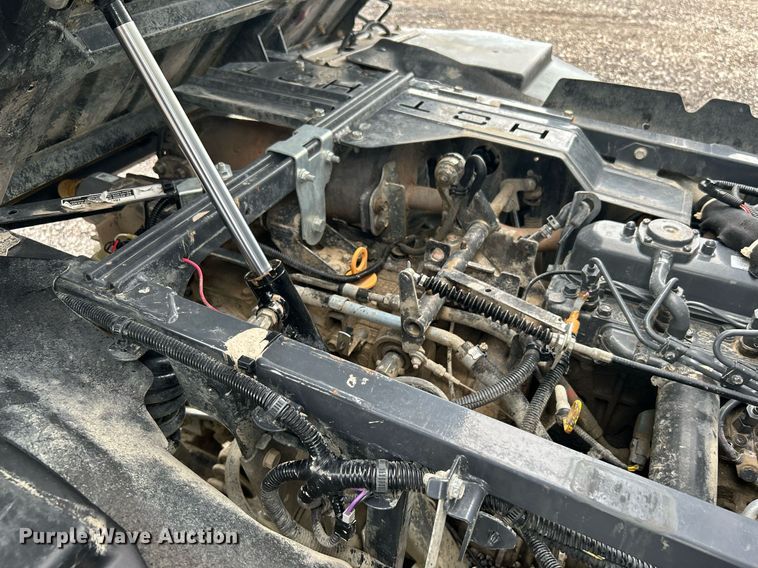 image for item KW9162 2011 Kubota RTV-X1100C  utility vehicle