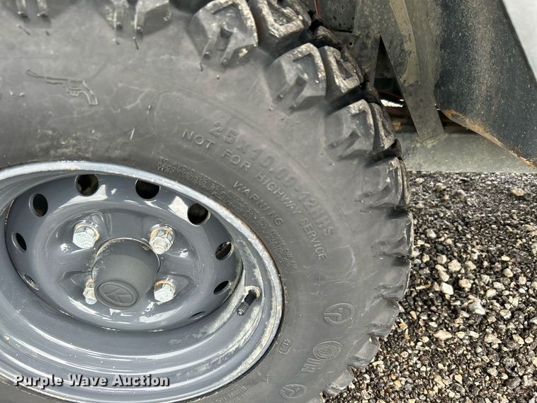 image for item KW9162 2011 Kubota RTV-X1100C  utility vehicle