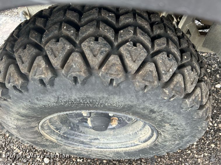 image for item KW9162 2011 Kubota RTV-X1100C  utility vehicle