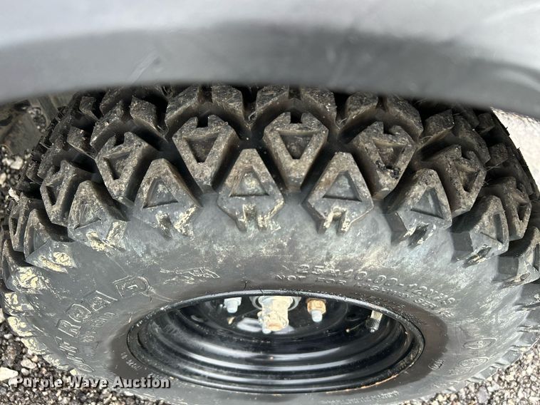 image for item KW9162 2011 Kubota RTV-X1100C  utility vehicle